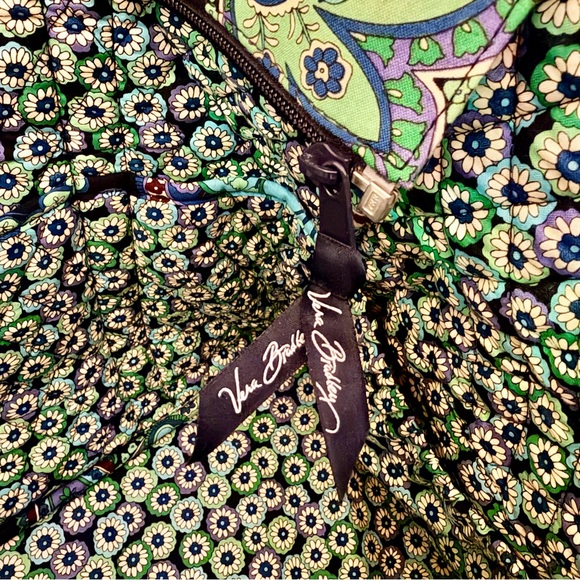 Vera Bradley Blue Rhapsody Get Carried Away Zip Tote Large Retired Print - Picture 3 of 8